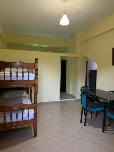 Others 4, Villa Edi, Vlorës