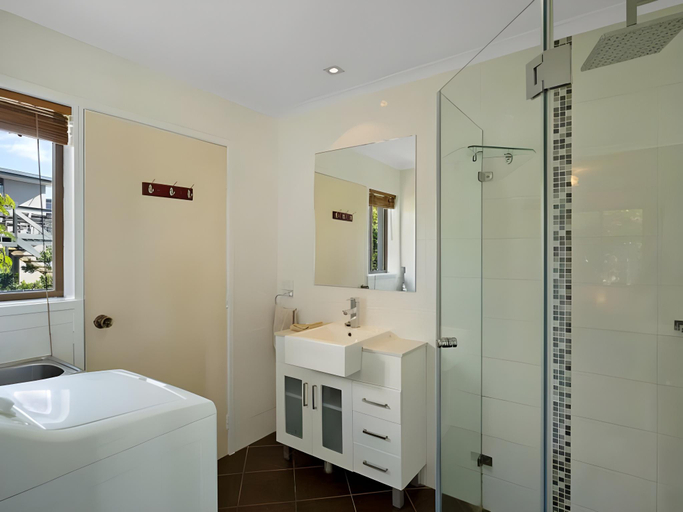 Bathroom 3, Eagle Heights Villas, Bega Valley