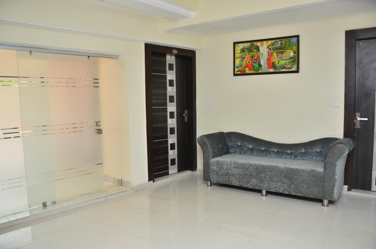 Public Area, Hotel L.R. Regency, Mathura