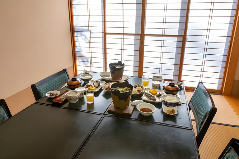 Food & Drinks, Shizukana Oyado Kagami, Shimojō
