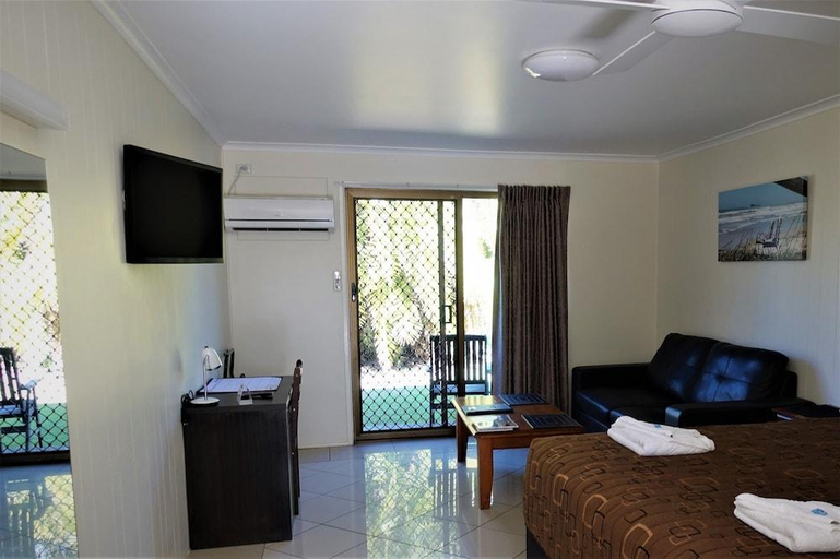 Bedroom 3, Pacific Palms Motor Inn, Maroochy - Coastal North