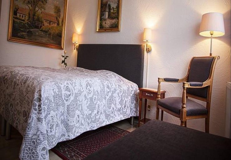 Bedroom 2, Hotel Laasby Kro, Skanderborg