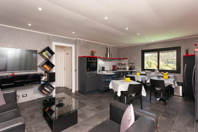 Food & Drinks 5, B&B Il Glicine, Nuoro