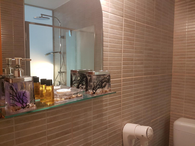 Bathroom 4, Ahar, Sarajevo