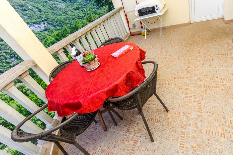 Others 5, Apartments Zeko