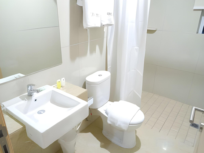 Bathroom 4, Yokotel Hotel, Bandung
