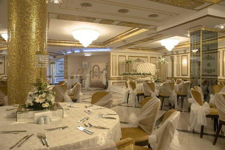 Food & Drinks 3, Grand Sakarya Hotel, Merkez
