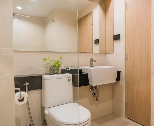 Bathroom 5, Rattanachol Hotel, Muang Chon Buri