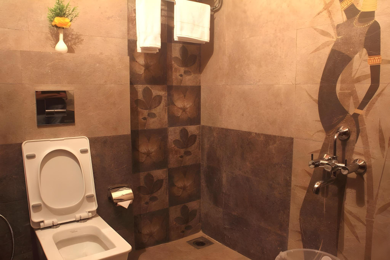 Bathroom, La Flora Cloud 9 Yelagiri, Vellore