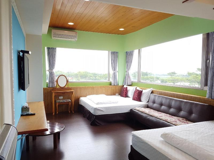 Bedroom 2, Aquatic Bird Homestay, Yilan