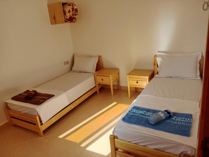 Others 3, Ocean waves guest house, Agadir-Ida ou Tanane