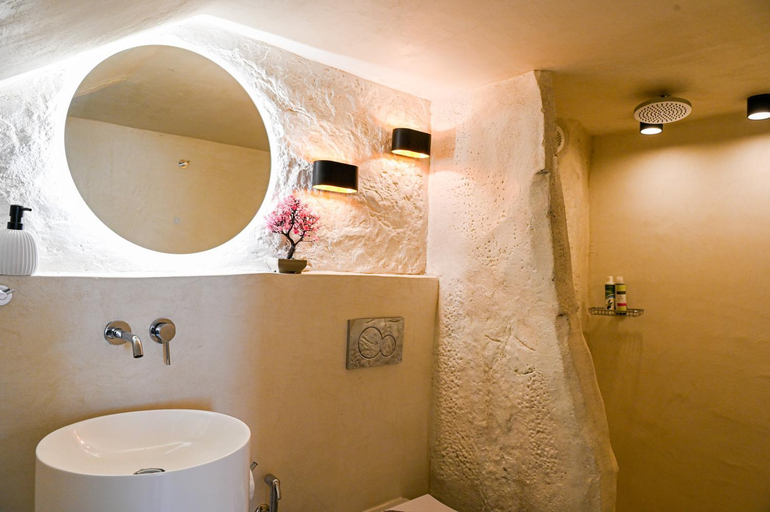 5, Naos Suites, South Aegean