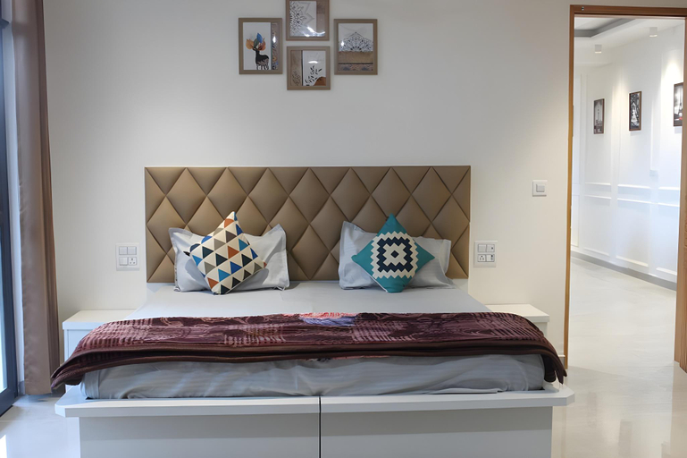 Bedroom 2, Kasauli Hill Crest Luxury 2 BHK Valley View, Solan