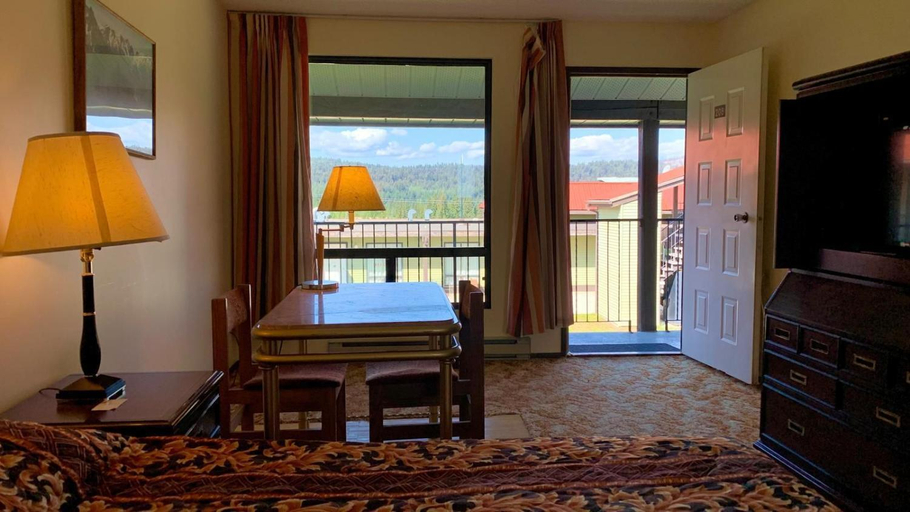 Others 5, Hotel viewmont, Thompson-Nicola