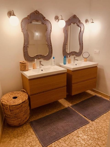 Bathroom 4, Maison d'Hotes " L'INSTANT D'AILLEURS", Tarn