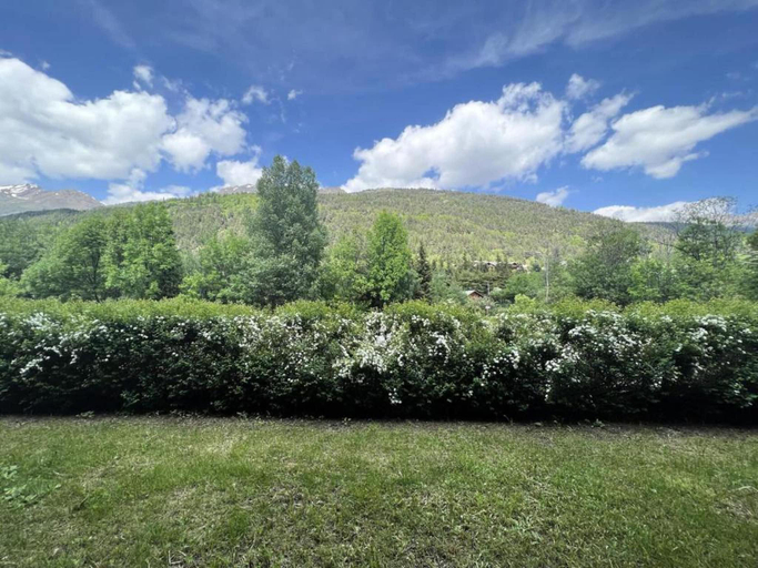 Others 5, Apartment in French Alps with Heated Pool, Hautes-Alpes