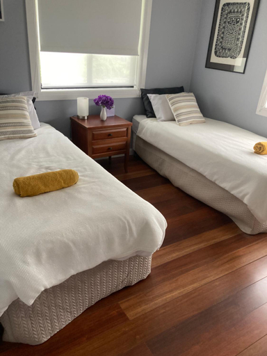 Bedroom, Bird Song Farm, Kempsey
