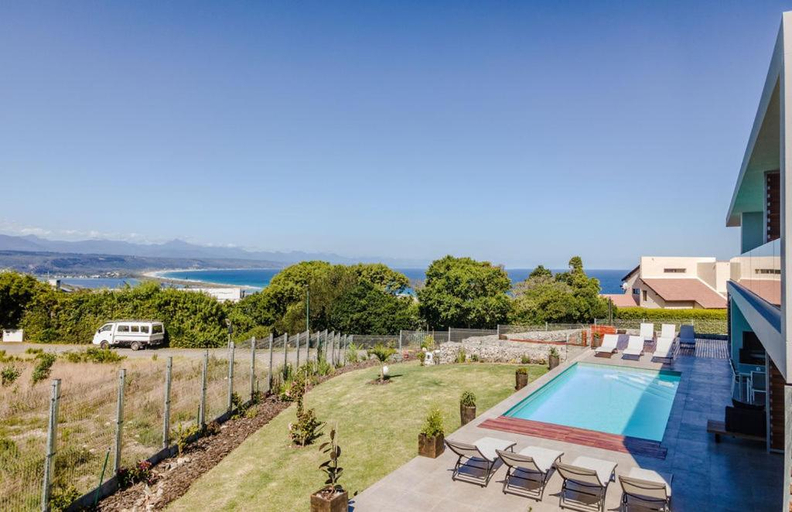 Sport & Beauty, Hilltop Bayview Luxury Apartments, Eden