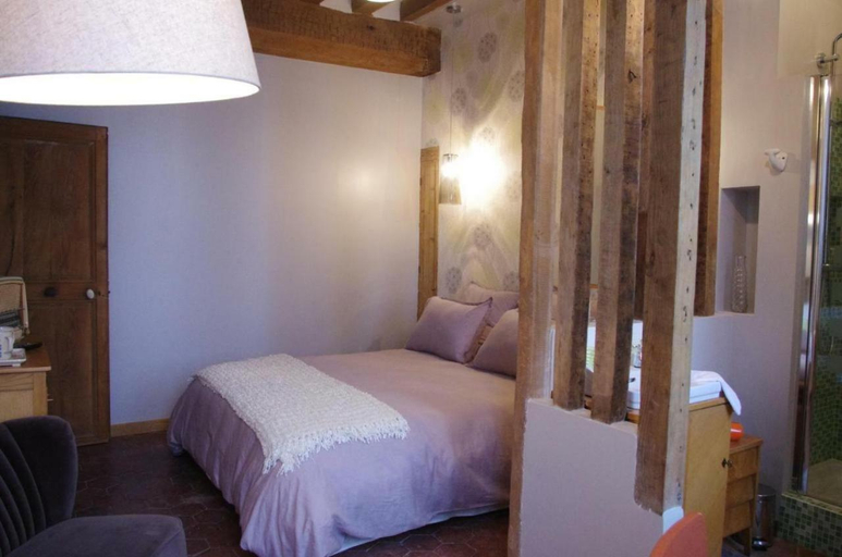 Bedroom 2, Saint jacques, Eure