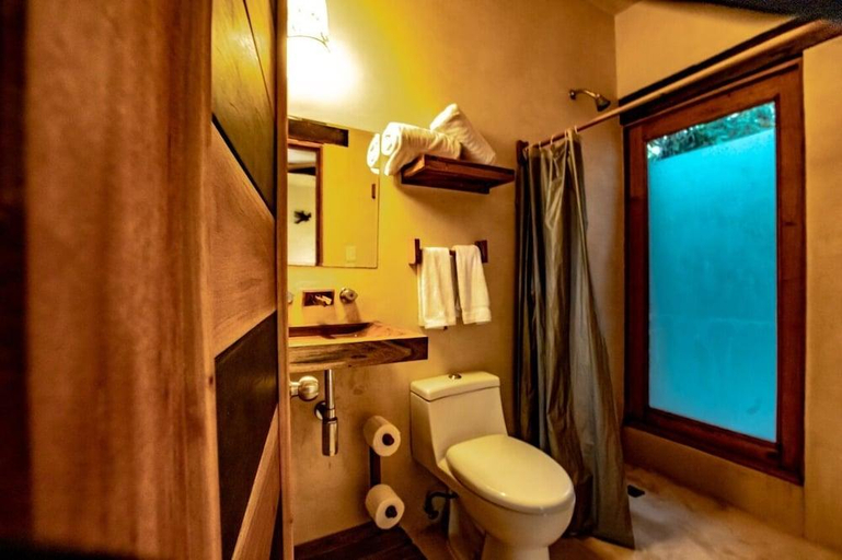 Bathroom 2, Hotel Buenavista Bacalar, Othón P. Blanco