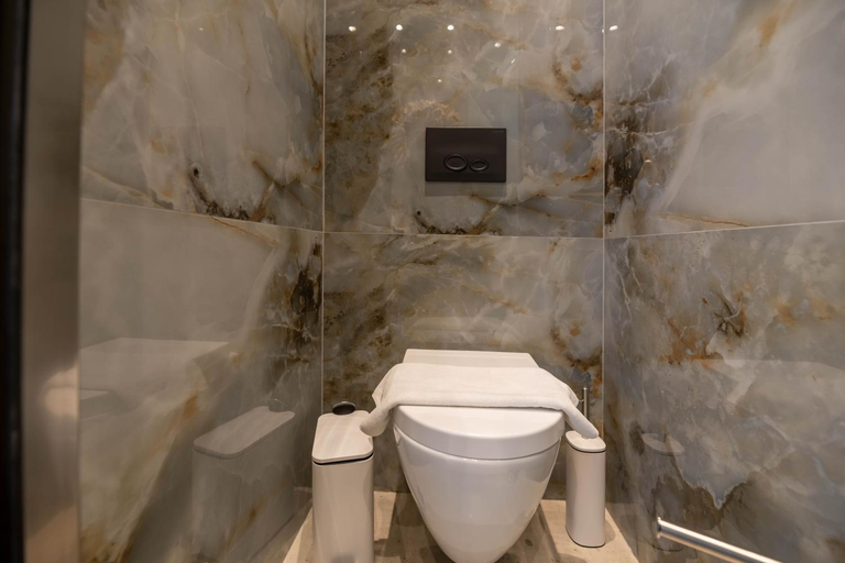 Bathroom 5, Delfini Beach Hotel, South Aegean