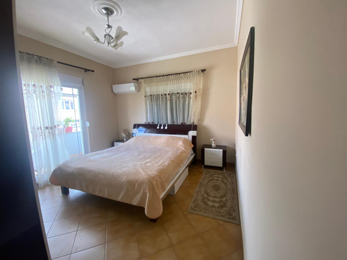 Bedroom 2, Vila Ridvani, Korçës