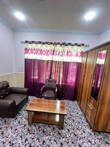 Others 4, Redbury Homestay, Srinagar