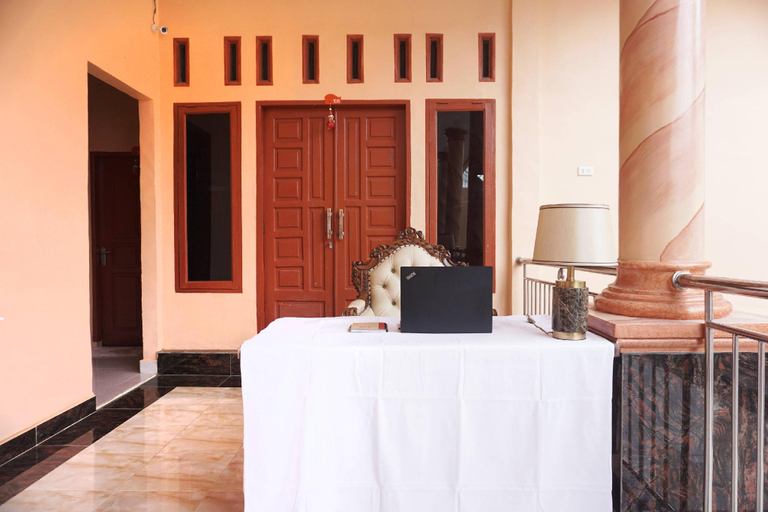 Others 5, OYO 2635 Ramos Inn, Samosir