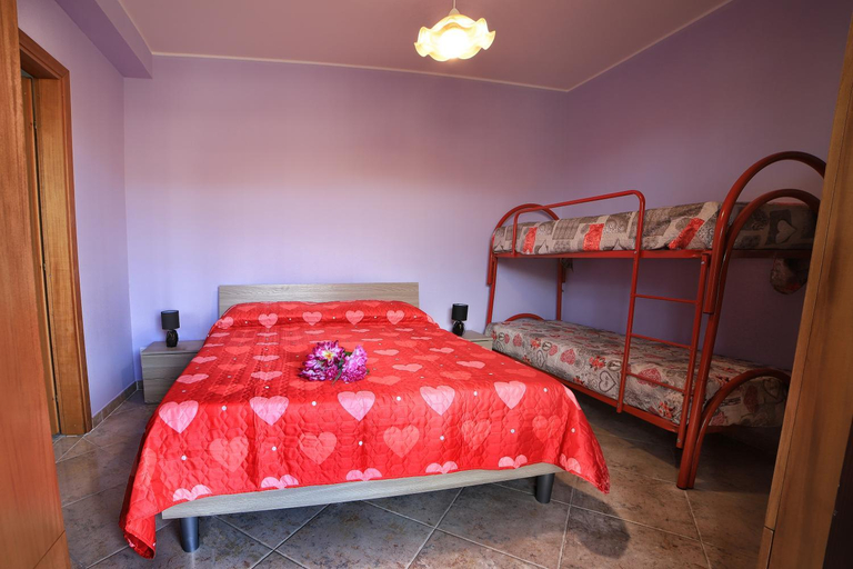 Others 3, B&B PRINCESS ROOM, Messina