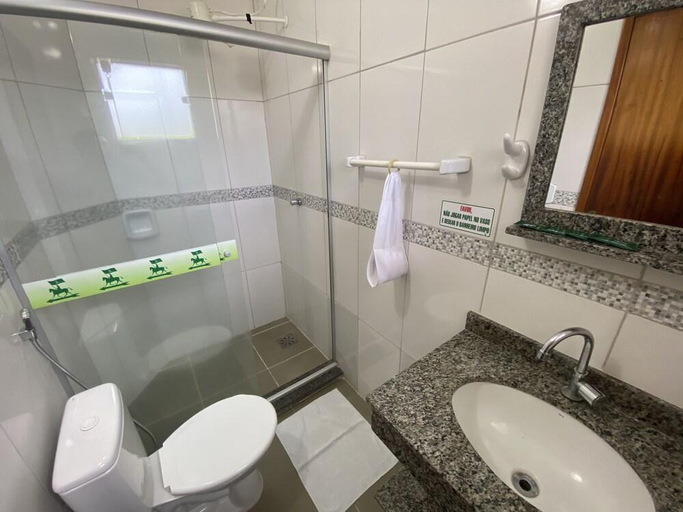 Bathroom 4, Pousada Jovimar, Aparecida