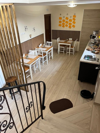 Food & Drinks 5, Dimora normanna, Caserta