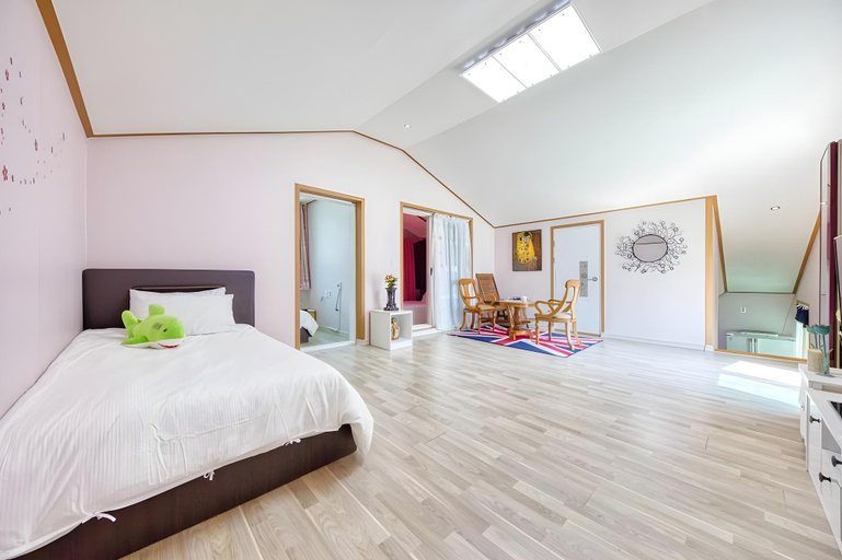 Bedroom 2, Eco Pia Pension, Pocheon