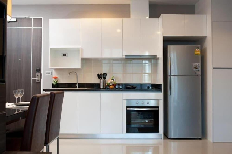 Others 3, J Residence Thonglor 8, Wattana