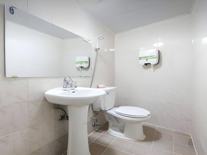 Bathroom, Sindang M, Jung