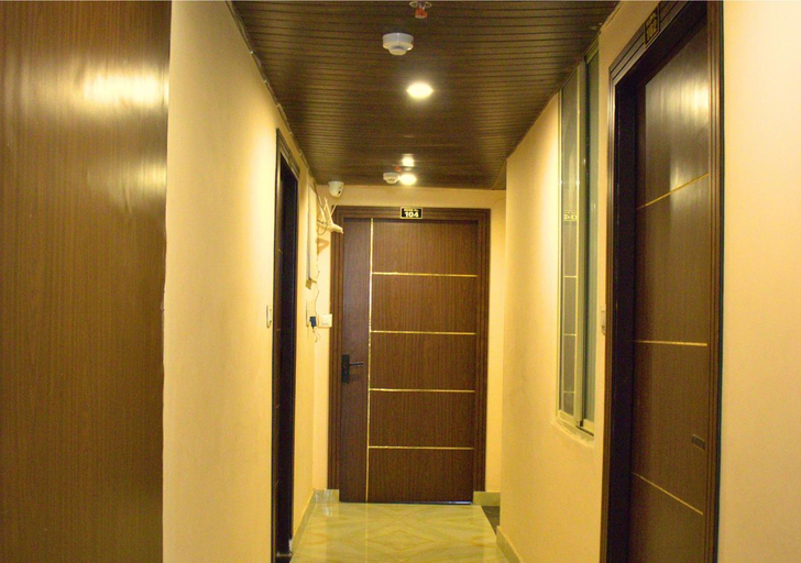 Public Area 2, GANGA RIVERFRONT ROOMS AND BANQUET, Kaushambi