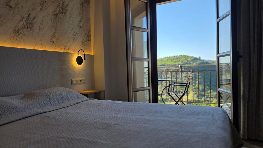 Bedroom 2, BACCHUS, West Greece