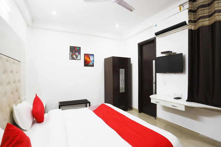 Bedroom, Lime tree hospitality, Unorganized in Al Jizah