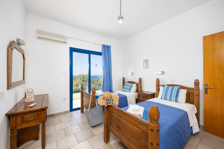 Facilities 5, Villa Ermis