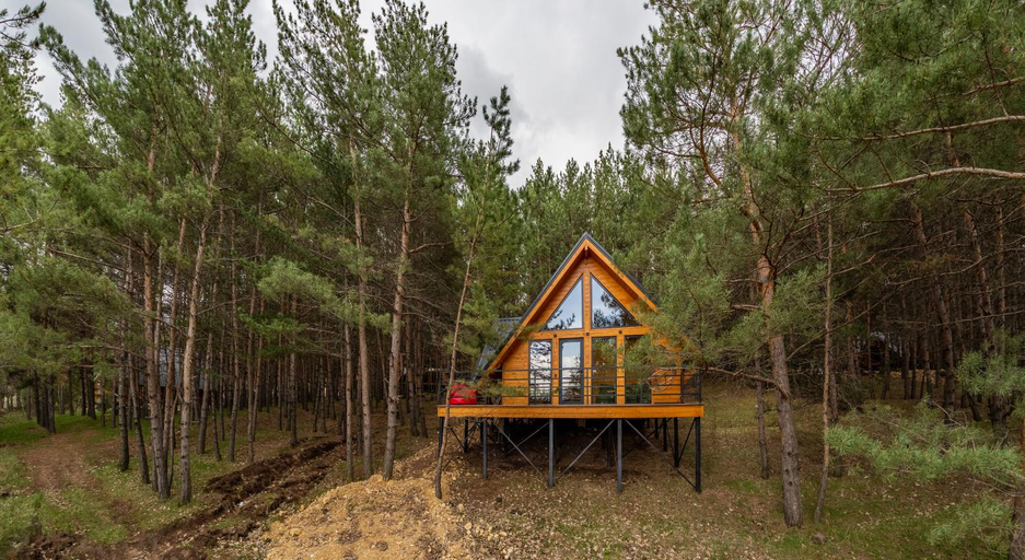 Exterior & Views 2, Aparan park
