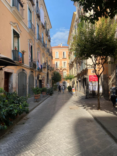 Others 5, La casa di TeMaLo, Salerno
