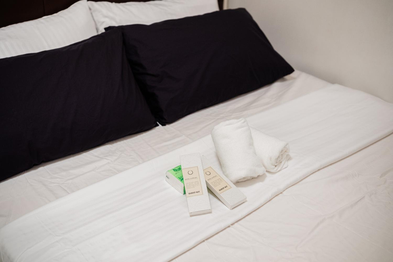 Bedroom 3, Staycation near Sm moa, Pasay City