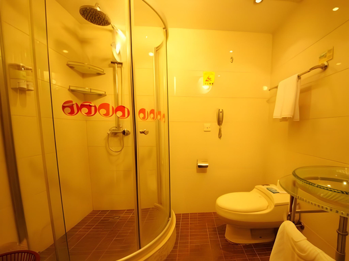 Bathroom 2, Golden Spring Hotel Lijiang, Lijiang