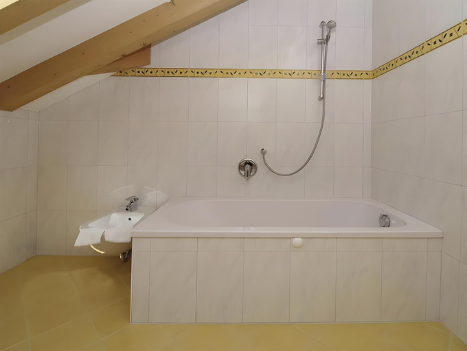 Bathroom 2, Apparthotel Sonnwies, Bolzano
