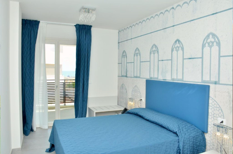 Bedroom 4, Charming apartment with terrace by the sea, Venezia