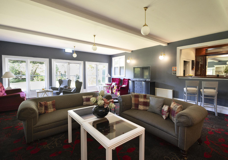 Others 5, Leura House, Blue Mountains