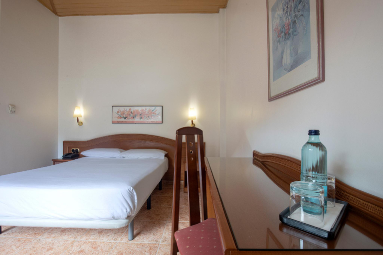 Bedroom 3, Hotel Cervol