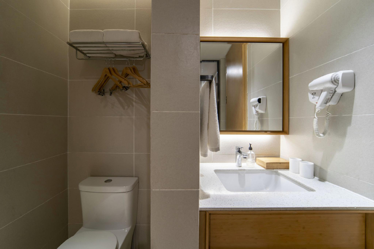 Bathroom 4, Ji Hotel Turpan Gaochang Road, Turfan