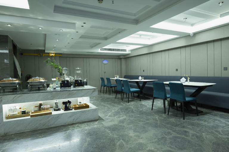 Food & Drinks 4, GELI Hotel Bengbu Wanda Plaza Nanxiang Chengshi Square, Bengbu