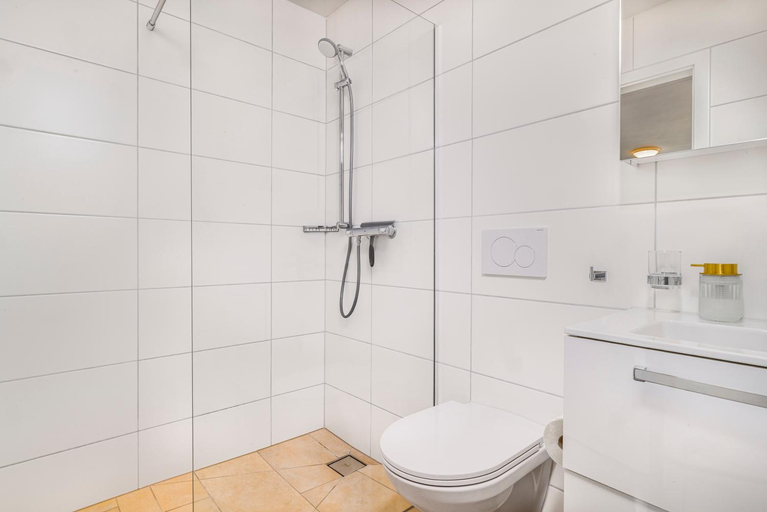 Bathroom 3, VISIMO Apartments Teufenerstrasse St Gallen - Urban, Direct, Close to nature, Sankt Gallen