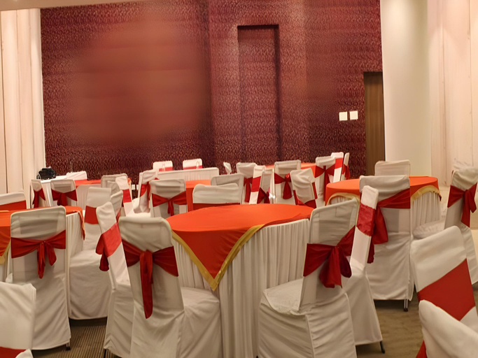 Food & Drinks 5, Hotel The Radiant Star, Jaipur